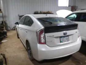 177.to1n15 Toyota Prius 2015 Fuel Filler Door 2133611