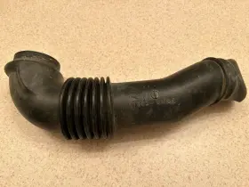 17882-89107 Toyota 84-95 Pickup 4runner Oem Cool Air Intake Tube Hose