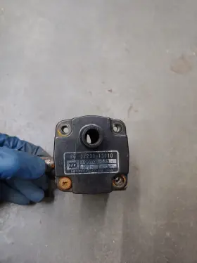 195700-028 Toyota Nippon Denso Valve 2t-ge 2tgteu