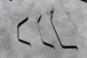 199.to1108 Toyota 2006 2007 2008 2009 2010 2011 2012 Rav4 Fuel Tank Straps Brackets