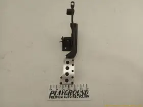 234.to1m03 Toyota Mr2 Spyder Accelerator Throttle Gas Pedal Fits 2000-2005 00 01 02 03 04