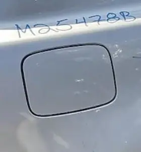 177.vo1i06 Volvo S40 Fits 05-11 Fuel Filler Door 5 Cylinder Silver 426 845352
