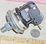 New Nos Tecmark Air Gas Vacuum Switch V4401L-4053 N.o. Closes -2.2" W.c. Usa. Price: $39.97.