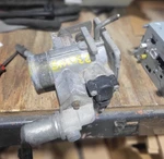 1995-1997 Ford Ranger Throttle Body Assembly 4-140 2.3L Used. Price: $74.99.
